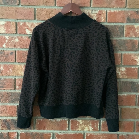 Vince Camuto Brown & Black Leopard Print Pullover Sweater - Picture 5 of 6